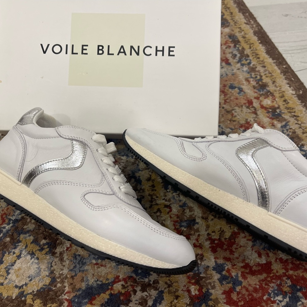 Voile Blanche White and Silver Retro Sneakers